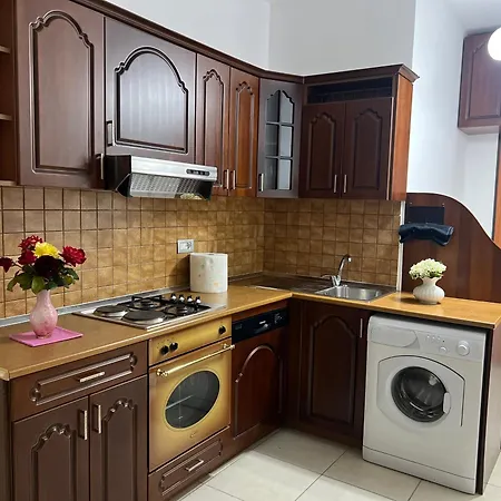 Sea-view Apartament,kompleksi Fishta 公寓 *